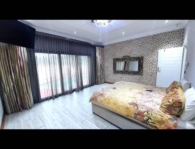 3 BEDROOM TOWNHOUSE FOR SALE IN SHELLY BEACH